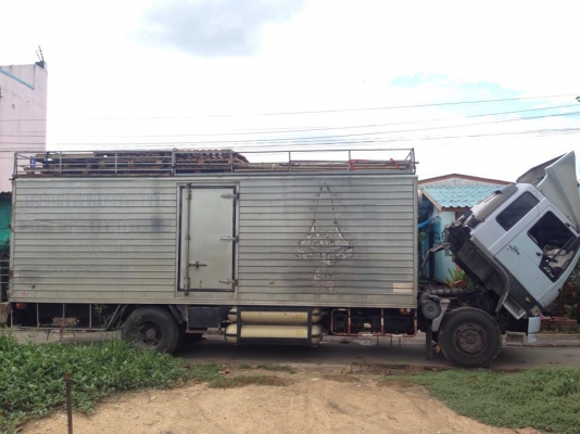 HINO FF1JPKA ปี2000 ช่วงยาว 7.20เมตร ติดNGV 210แรง