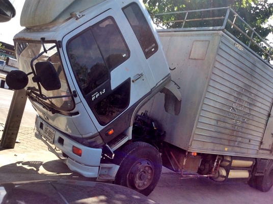 HINO FF1JPKA ปี2000 ช่วงยาว 7.20เมตร ติดNGV 210แรง