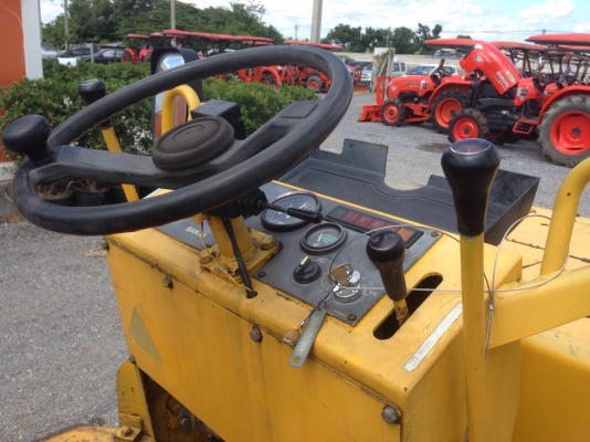 มี VDO รถบดถนน SAKAI TW500 ขนาด 4 ตัน เก่านอกแท้ พร้อมใช้ มี VDO รถบดถนน SAKAI TW500 ขนาด 4 ตัน เก่านอกแท้ พร้อมใช้