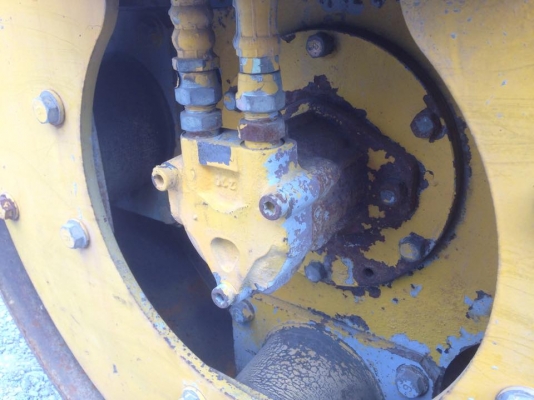 มี VDO รถบดถนน SAKAI TW500 ขนาด 4 ตัน เก่านอกแท้ พร้อมใช้ มี VDO รถบดถนน SAKAI TW500 ขนาด 4 ตัน เก่านอกแท้ พร้อมใช้