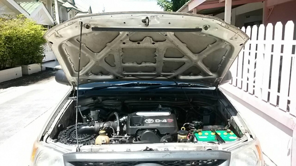 วีโก้แค็ปปี05เครื่อง2500ccมือเดียวเครื่องดีคัชซีสวยติดต่อ0863604056