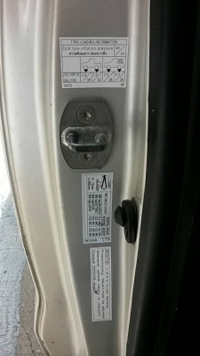 วีโก้แค็ปปี05เครื่อง2500ccมือเดียวเครื่องดีคัชซีสวยติดต่อ0863604056