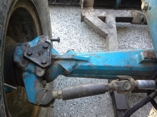 ขายฟอดร์ 6610สองเพาคาราโร่ปัมกลมไอดีโตสภาพเดิม ผานหนัาหางสามพร้อมเล่มทะเบียน