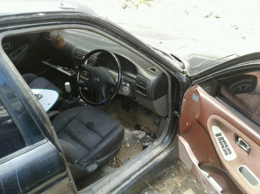 ขายซากรถนิสสันb13 มีแก๊ส เครื่องติด เล่มหาไม่เจอ ถูก ๆ