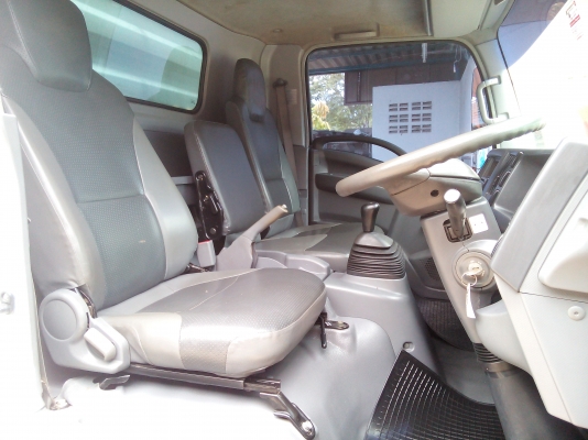 6 ล้อกลาง  *Euro.3*  ISUZU  NPR  150 แรงม้า *คอมมอนเรว*  *ยาว 4.30 ม.*  รถสวยเดิม+สวยจริง+พร้อมใช้งาน * รถห้างแท้ * มีเล่มพร้อม *