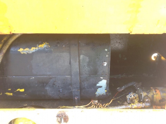 ขายรถบดล้อยางสภาพพร้อมใช้งานครับ ไม่ต้องทำอะไรอีก ขาย 85000 บาท