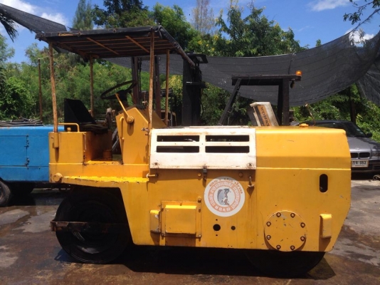 ขายรถบดล้อยางสภาพพร้อมใช้งานครับ ไม่ต้องทำอะไรอีก ขาย 85000 บาท