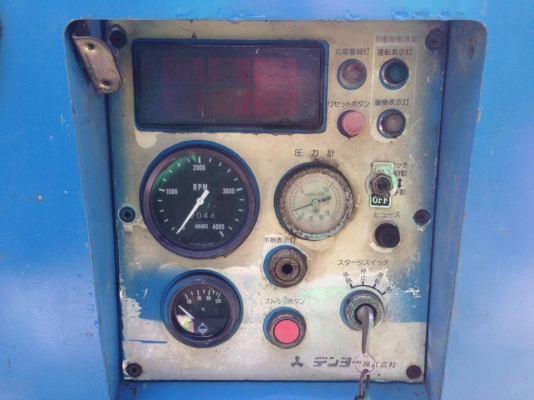 ขายปั๊มลม3หัว เครื่องดีเซล3สูบ เครื่องดีแน่นๆแถมหัวแย็คพร้อมสาย1หัว ใช้งานได้เลยไม่ต้องทำอะไรแล้ว ขาย 85000 บาท