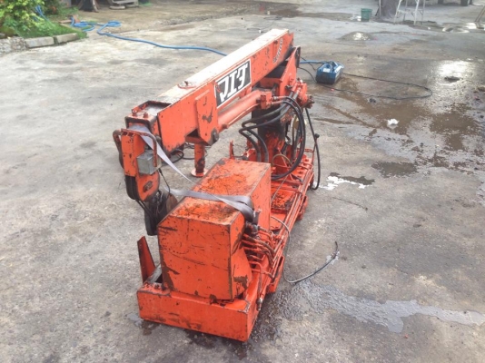 ขายเครน1ตัน พร้อมรีโมท 3ปลอก เก่าเชียงกง ขาย 42000 บาท