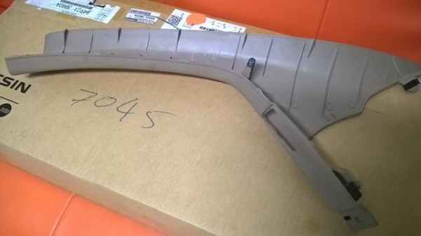 กาบพลาสติกเสากระจกหน้าขวา NAVARA กาบพลาสติกเสากระจกหน้าขวา NAVARA