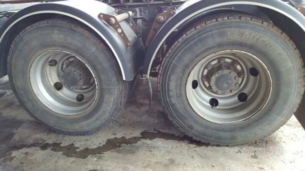 รถอีซูซุ 10 ล้อ  หัวลาก GXZ 360 แรงม้า. ปี 52. ( ขายแม่ , ลูก )     สนใจติดต่อ  081 - 6079515