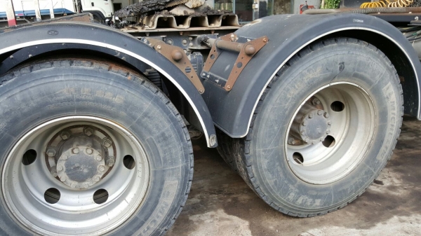 รถอีซูซุ 10 ล้อ  หัวลาก GXZ 360 แรงม้า. ปี 52. ( ขายแม่ , ลูก )     สนใจติดต่อ  081 - 6079515