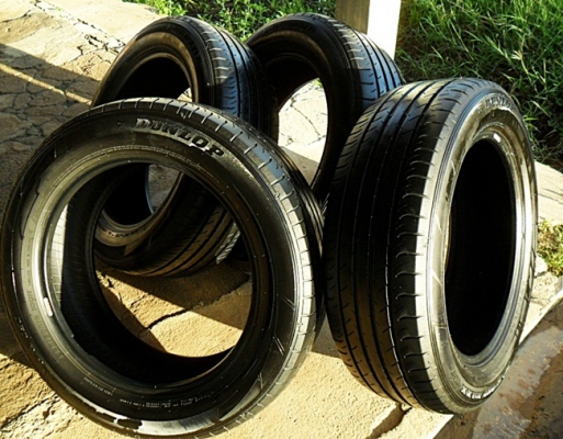 ยางขอบ18 ดันล็อป 225-60-R18ลงพื้นปลายปี13 (4เส้น 4,600บ)