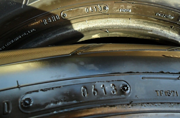 ยางขอบ18 ดันล็อป 225-60-R18ลงพื้นปลายปี13 (4เส้น 4,600บ)