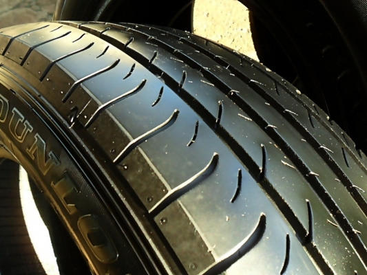 ยางขอบ18 ดันล็อป 225-60-R18ลงพื้นปลายปี13 (4เส้น 4,600บ)