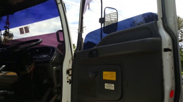 รถอีซุซุ 10 ล้อดั้ม FXZ 270 แรงม้า ปี 49.    สนใจติดต่อ  081 - 6079515