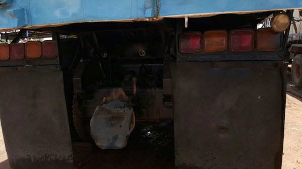 รถอีซุซุ 10 ล้อดั้ม FXZ 270 แรงม้า ปี 49.    สนใจติดต่อ  081 - 6079515