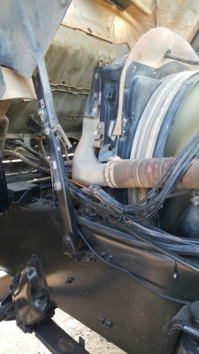 รถอีซุซุ 10 ล้อดั้ม FXZ 270 แรงม้า ปี 49.    สนใจติดต่อ  081 - 6079515