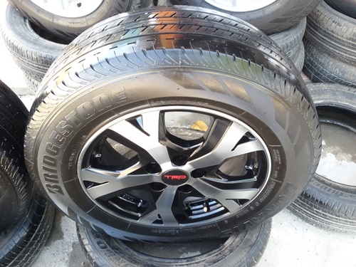 ขายล้อTOYOTA Vigo TRD 16 พร้อมยาง ปี 14 4 ล้อ ขายล้อTOYOTA Vigo TRD 16 พร้อมยาง ปี 14 4 ล้อ