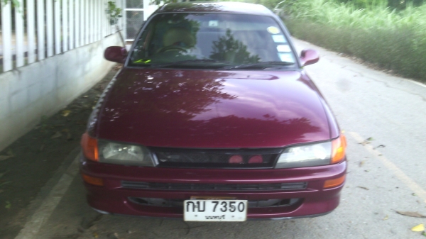 ขายรถเก๋งโตโยต้า3ห่วง  เล่มพร้อมโอนรถพร้อมใช้แอร์เย็นสีสวยราคาต่อรองได้