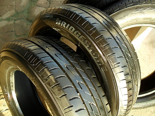 ยางขอบ15 บริดสโตน175-65-R15 ลงพื้นปลายปี13 (4เส้น 2,700บ)น้องๆยางใหม่ ยางขอบ15 บริดสโตน175-65-R15 ลงพื้นปลายปี13 (4เส้น 2,700บ)น้องๆยางใหม่