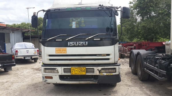 ขายรถหัวลาก isuzu giga เครื่อง 360 แรง ปี 53 ขายรถหัวลาก isuzu giga เครื่อง 360 แรง ปี 53