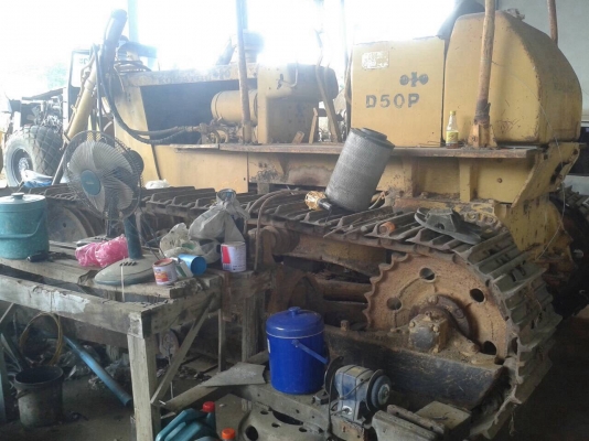 ขายแทรคเตอร์ KOMATSU D50P สภาพใช้งานได้ปกติ เอกสารเล่มทะเบียนครบ