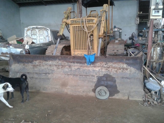 ขายแทรคเตอร์ KOMATSU D50P สภาพใช้งานได้ปกติ เอกสารเล่มทะเบียนครบ