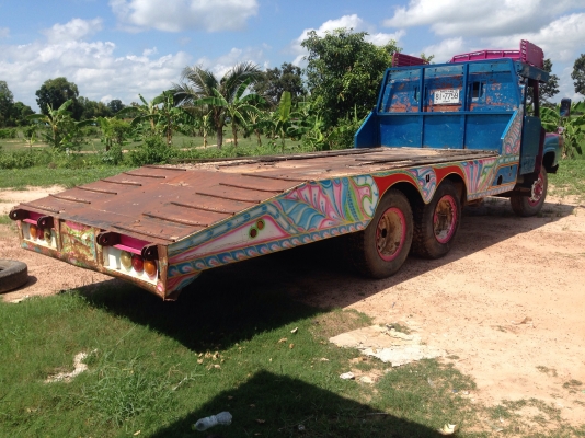 ขายรถอีซูซุ 10ล้อ หัวยาวเทเลอร์ท้ายลาด  มีภาพวีดีโอ ( ราคา 288,000 บาท )  เครื่อง 6BB1-145 แรงม้า รถสภาพพร้อมใช้งาน ทะเบียนพร้อมโอน  โทร 081-9972972 089-8451778