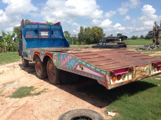 ขายรถอีซูซุ 10ล้อ หัวยาวเทเลอร์ท้ายลาด  มีภาพวีดีโอ ( ราคา 288,000 บาท )  เครื่อง 6BB1-145 แรงม้า รถสภาพพร้อมใช้งาน ทะเบียนพร้อมโอน  โทร 081-9972972 089-8451778