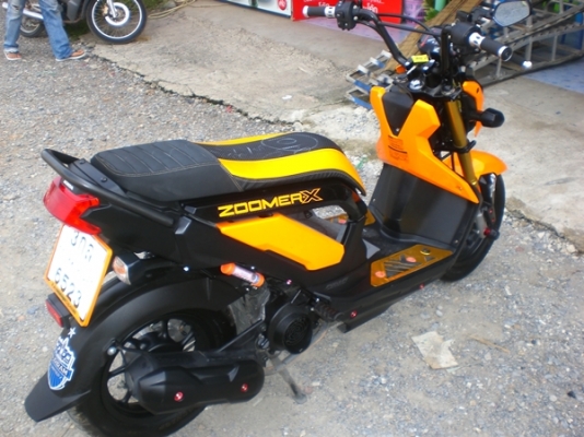 Honda ZOOMER X 2015 จดทะเบียน เมษายน 2558