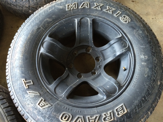 แม็ก 15 พร้อมยางตามสภาพ ไม่คดไม่ดุ้ง แม็ก 15 พร้อมยางตามสภาพ ไม่คดไม่ดุ้ง