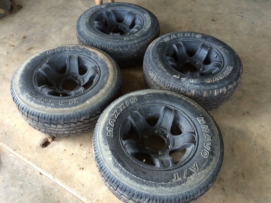 แม็ก 15 พร้อมยางตามสภาพ ไม่คดไม่ดุ้ง แม็ก 15 พร้อมยางตามสภาพ ไม่คดไม่ดุ้ง