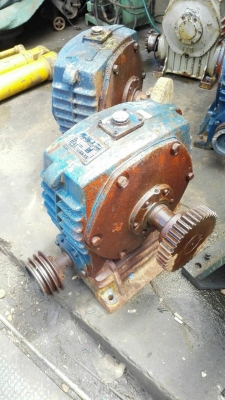 Sale>> วอร์มเกียร์ PB เบอร์ 200 อัตราทด 1:20 มี 3 ตัว สภาพสวยแน่นพร้อมใช้!! 089-2499-123(Line)