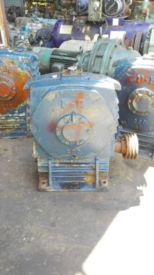 Sale>> วอร์มเกียร์ PB เบอร์ 200 อัตราทด 1:20 มี 3 ตัว สภาพสวยแน่นพร้อมใช้!! 089-2499-123(Line)