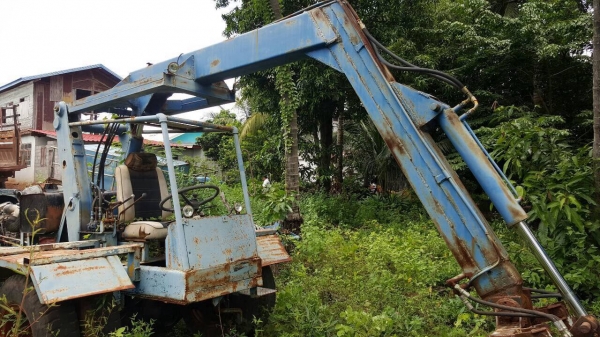 ขาย รถคีบอ้อย 6 ล้อประกอบ สภาพใช้งานได้ดี ใช้คีบอ้อยอยู่ทุกปี เครื่อง EH700 168 แรงม้า ปั้มดี ยางดี ตัวคีบแข็งแรง ราคาคุยกันได้ครับ ขาย รถคีบอ้อย 6 ล้อประกอบ สภาพใช้งานได้ดี ใช้คีบอ้อยอยู่ทุกปี เครื่อง EH700 168 แรงม้า ปั้มดี ยางดี ตัวคีบแข็งแรง ราคาคุยกันได้ครับ