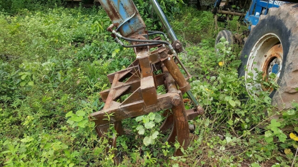 ขาย รถคีบอ้อย 6 ล้อประกอบ สภาพใช้งานได้ดี ใช้คีบอ้อยอยู่ทุกปี เครื่อง EH700 168 แรงม้า ปั้มดี ยางดี ตัวคีบแข็งแรง ราคาคุยกันได้ครับ ขาย รถคีบอ้อย 6 ล้อประกอบ สภาพใช้งานได้ดี ใช้คีบอ้อยอยู่ทุกปี เครื่อง EH700 168 แรงม้า ปั้มดี ยางดี ตัวคีบแข็งแรง ราคาคุยกันได้ครับ