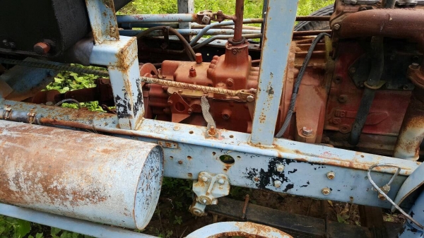 ขาย รถคีบอ้อย 6 ล้อประกอบ สภาพใช้งานได้ดี ใช้คีบอ้อยอยู่ทุกปี เครื่อง EH700 168 แรงม้า ปั้มดี ยางดี ตัวคีบแข็งแรง ราคาคุยกันได้ครับ ขาย รถคีบอ้อย 6 ล้อประกอบ สภาพใช้งานได้ดี ใช้คีบอ้อยอยู่ทุกปี เครื่อง EH700 168 แรงม้า ปั้มดี ยางดี ตัวคีบแข็งแรง ราคาคุยกันได้ครับ