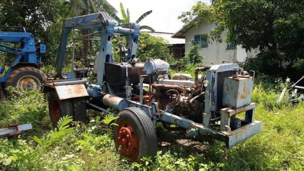 ขาย รถคีบอ้อย 6 ล้อประกอบ สภาพใช้งานได้ดี ใช้คีบอ้อยอยู่ทุกปี เครื่อง EH700 168 แรงม้า ปั้มดี ยางดี ตัวคีบแข็งแรง ราคาคุยกันได้ครับ ขาย รถคีบอ้อย 6 ล้อประกอบ สภาพใช้งานได้ดี ใช้คีบอ้อยอยู่ทุกปี เครื่อง EH700 168 แรงม้า ปั้มดี ยางดี ตัวคีบแข็งแรง ราคาคุยกันได้ครับ