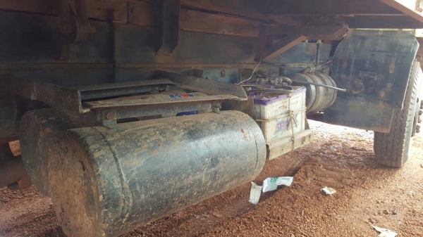 ขาย 6 ล้อดั้ม HINO KM310 วางเครื่อง 117 แรงม้า คัสซีสวยตลอดเส้น เฟืองท้าย F พวงมาลัยพาวเวอร์ ทะเบียนเต็มพร้อมโอน