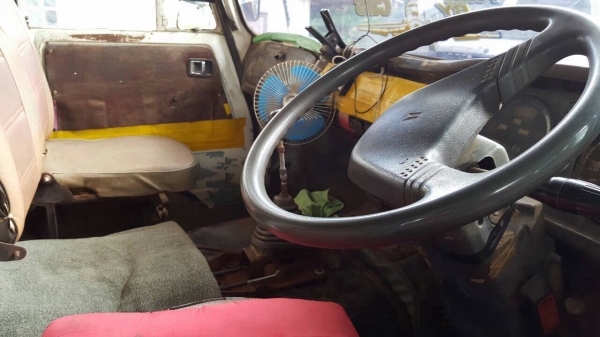 ขาย 6 ล้อดั้ม HINO KM310 วางเครื่อง 117 แรงม้า คัสซีสวยตลอดเส้น เฟืองท้าย F พวงมาลัยพาวเวอร์ ทะเบียนเต็มพร้อมโอน