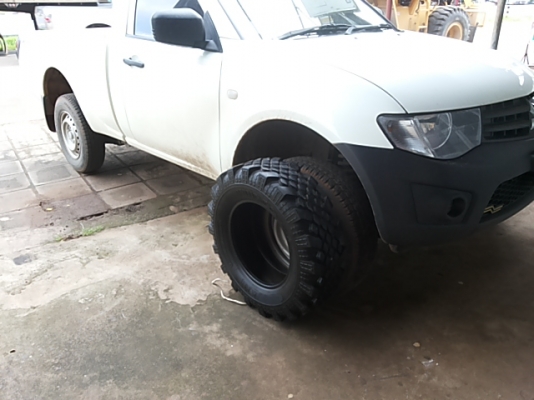 ยาง31×10.5×16 คิงคอบบ้า by โอตานิ ยาง31×10.5×16 คิงคอบบ้า by โอตานิ