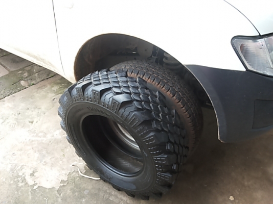 ยาง31×10.5×16 คิงคอบบ้า by โอตานิ ยาง31×10.5×16 คิงคอบบ้า by โอตานิ