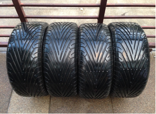 ยาง Linglong 245 45 18 ปี14 ดอกเต็ม ไม่มีปะ ใช้ได้อีกหลายปี