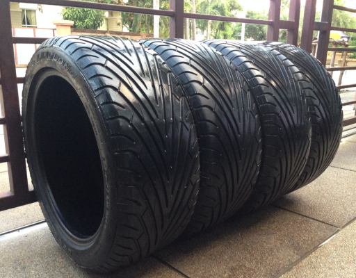 ยาง Linglong 245 45 18 ปี14 ดอกเต็ม ไม่มีปะ ใช้ได้อีกหลายปี