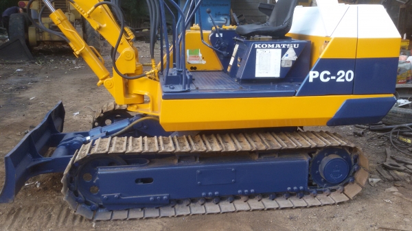 ขายรถขุดแบคโฮ KOMATSU PC20-3 เก่านอกแท้ญี่ปุ่นมีเอกสารแจ้งจำหน่ายอินวอย-ไม่เคยใช้งานในไทยครับ