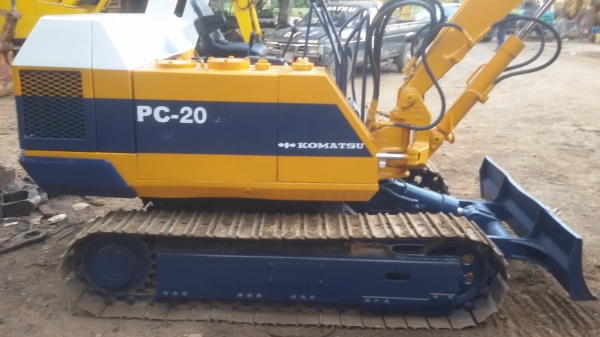 ขายรถขุดแบคโฮ KOMATSU PC20-3 เก่านอกแท้ญี่ปุ่นมีเอกสารแจ้งจำหน่ายอินวอย-ไม่เคยใช้งานในไทยครับ