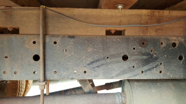 ขาย 6 ล้อ ISUZU เครื่อง 4BC2 100 แรงม้า คัสซีสวยตลอดเส้น คอกเหล็กพร้อมบรรทุก ทะเบียนพร้อมโอน