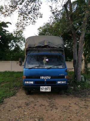 รถ6ล้อ อีซูซุnpr 115แรงม้า ปี33