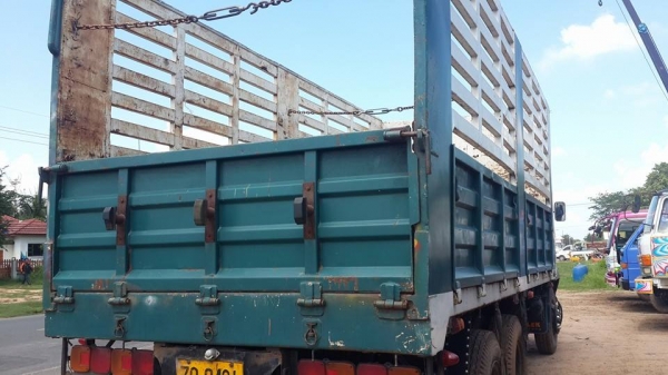 ขาย10ล้อ1เพลาร่องคอกเหล็กFUSO210 ปี44แชชซีสวยเครื่องดี พ.เพาเวอร์เบรคทิ๊ฟฟี่ระบบแอร์ ช่วงล่างใหญ่ ภายในครบ